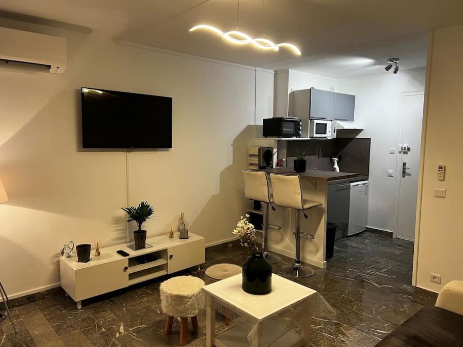 Apartmán Chez Julien & Ornella Saint-Laurent-du-Var Exteriér fotografie